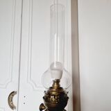 Electrified oil lamp in bronze and hand-painted Gien earthenware