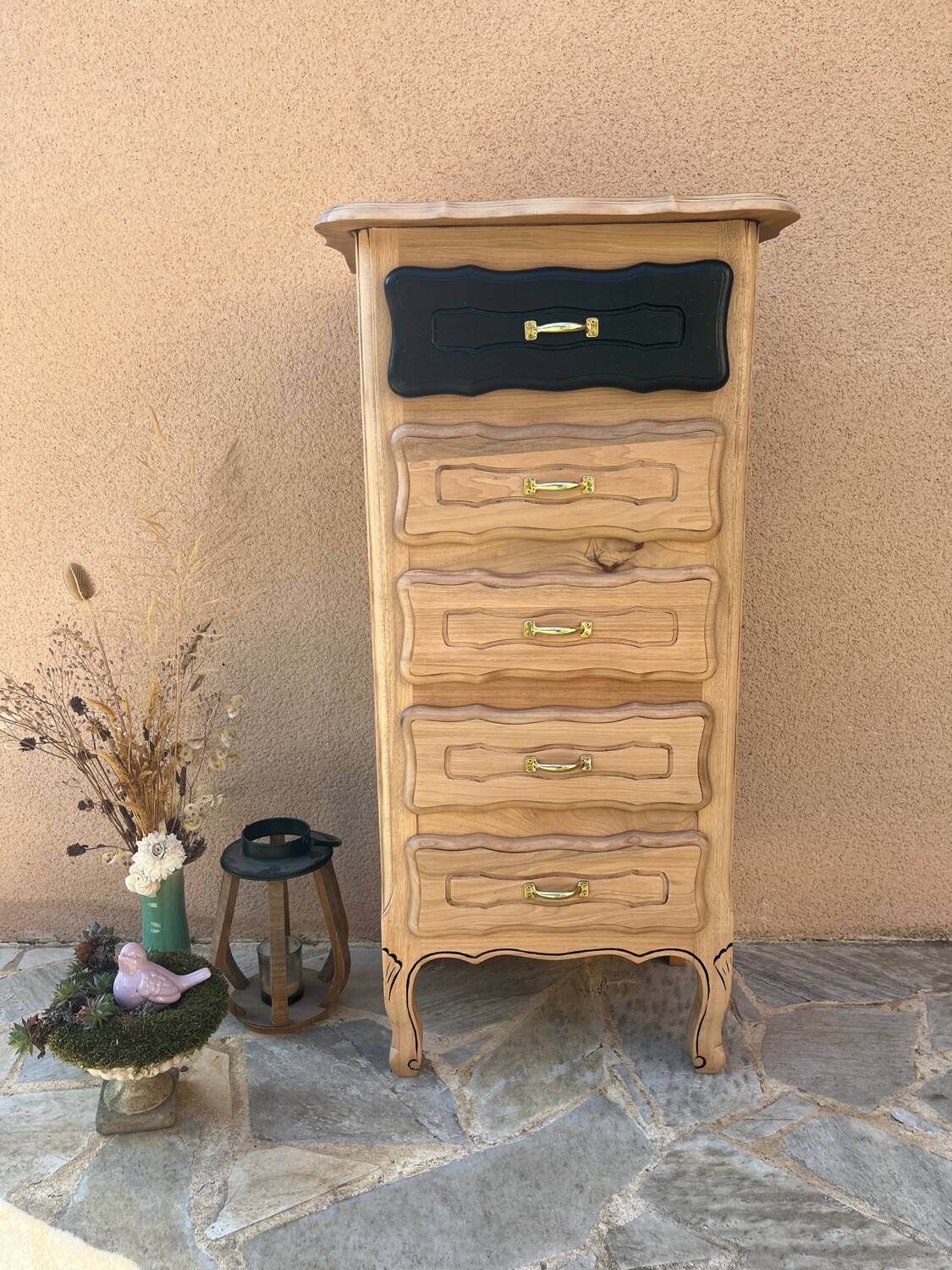 Chiffonnier 5 tiroir noir doré et bois brut