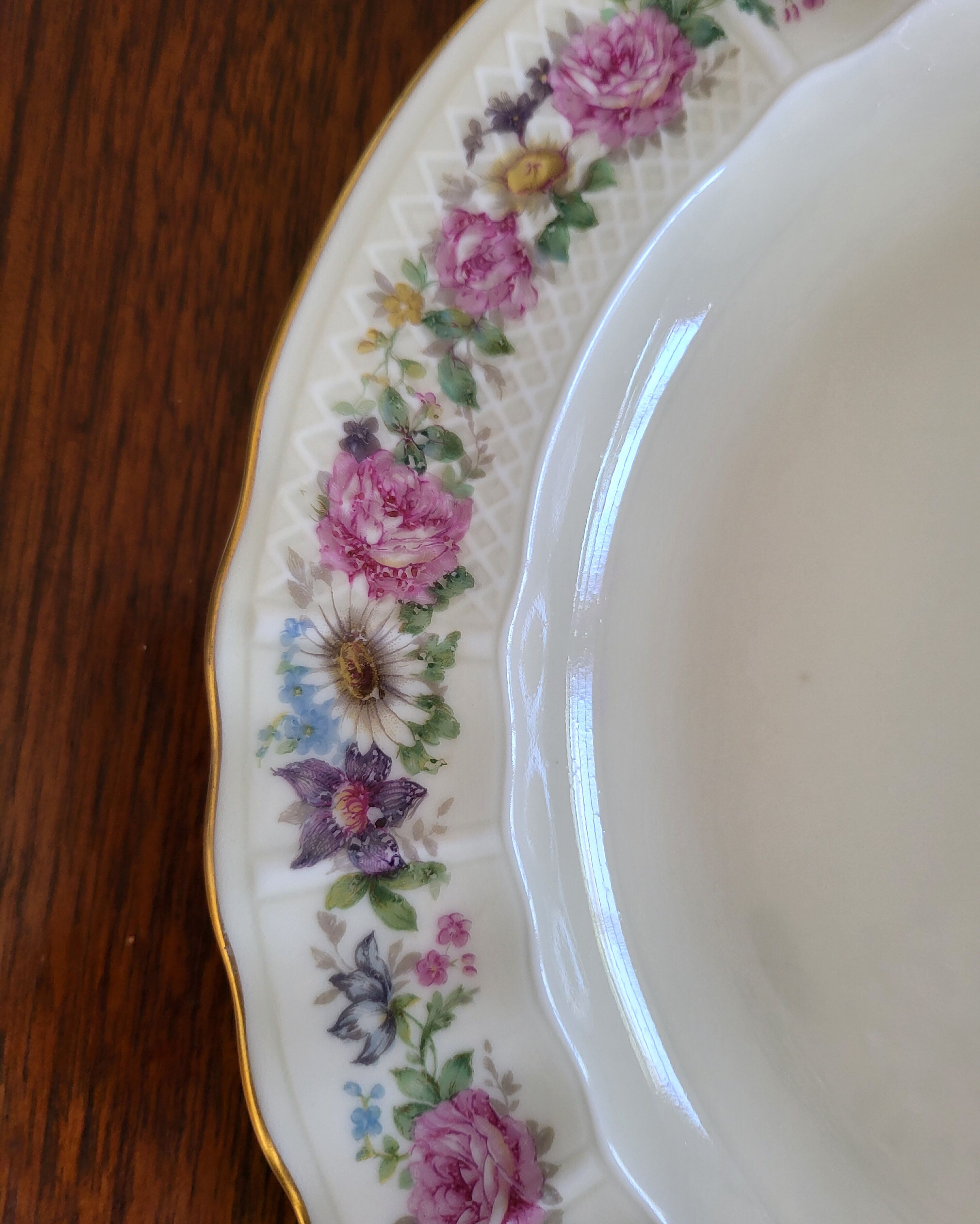 Limoges Bernardaud round serving platter in porcelain