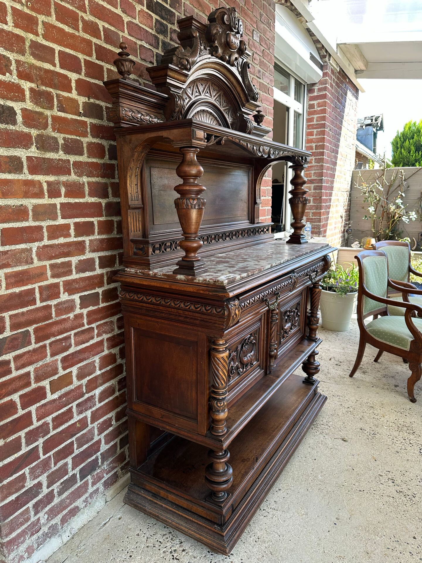 Desserte - Buffet ancien en noyer Henri II XIXeme