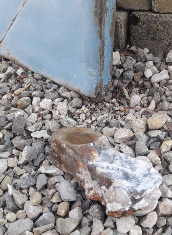 Porte portail H205xL103 ancienne en fer cintrée avec boite aux lettres