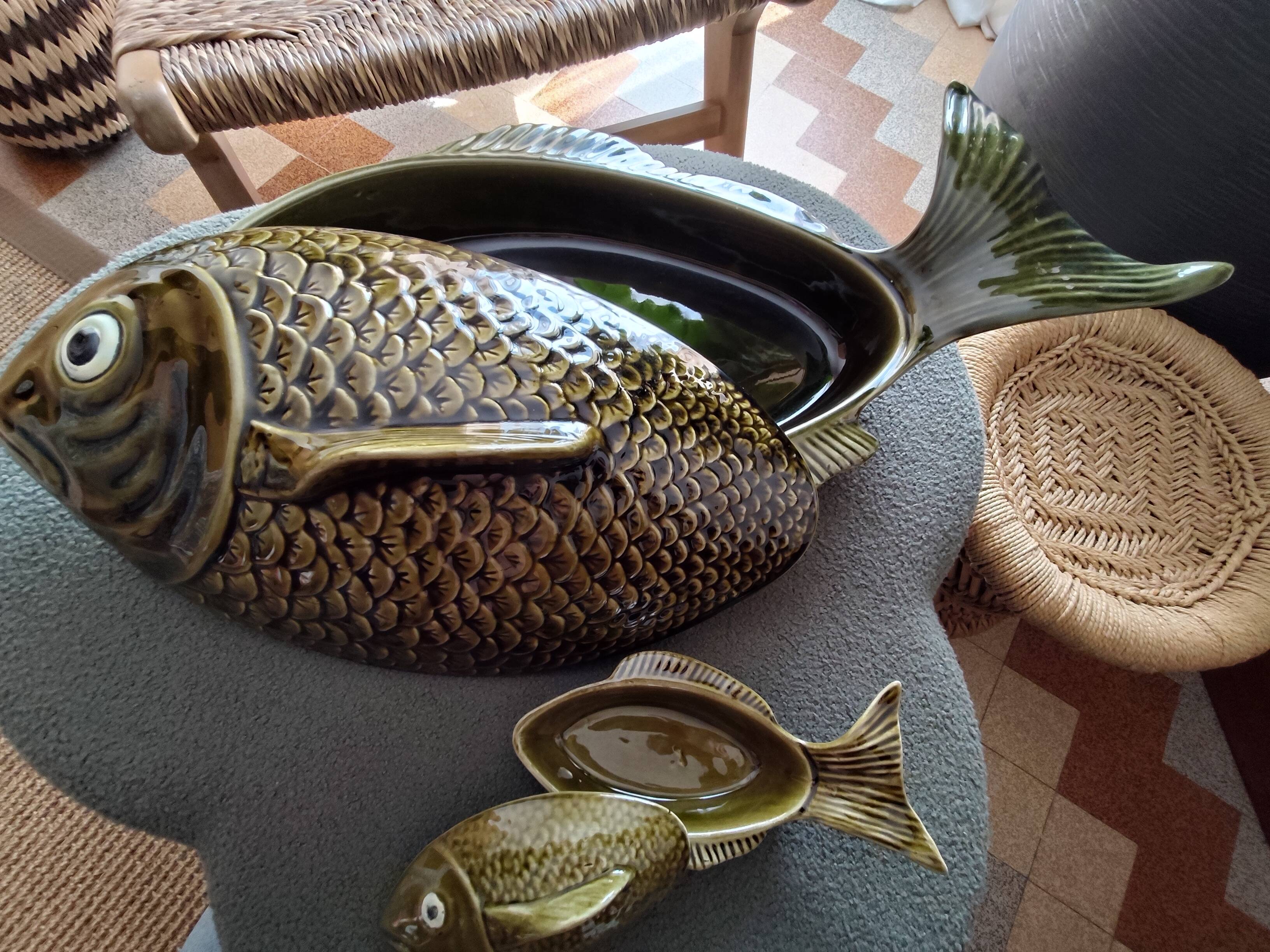 Serving dish + sauce boat