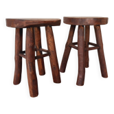 Paire de tabourets brutalistes en bois massif
