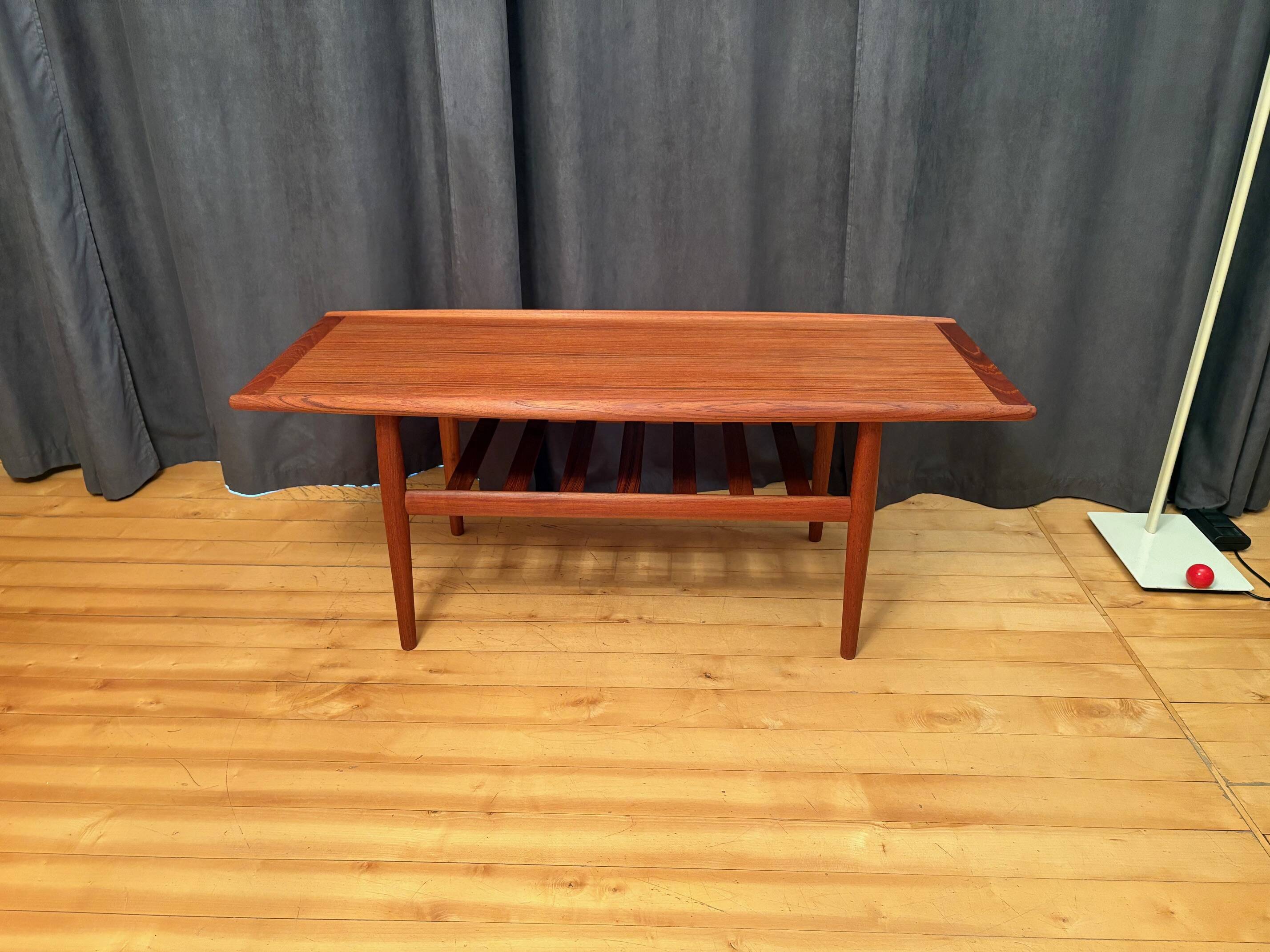 Coffee table designed by Grete Jalk, Glostrup Møbelfabrik, 1960s