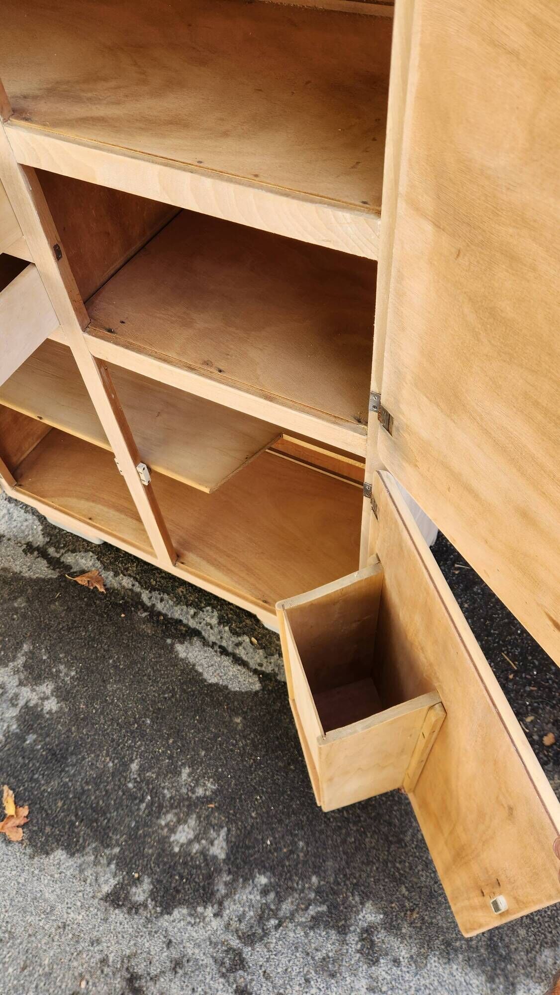 Mado buffet vintage from the 1960s - In sanded raw wood