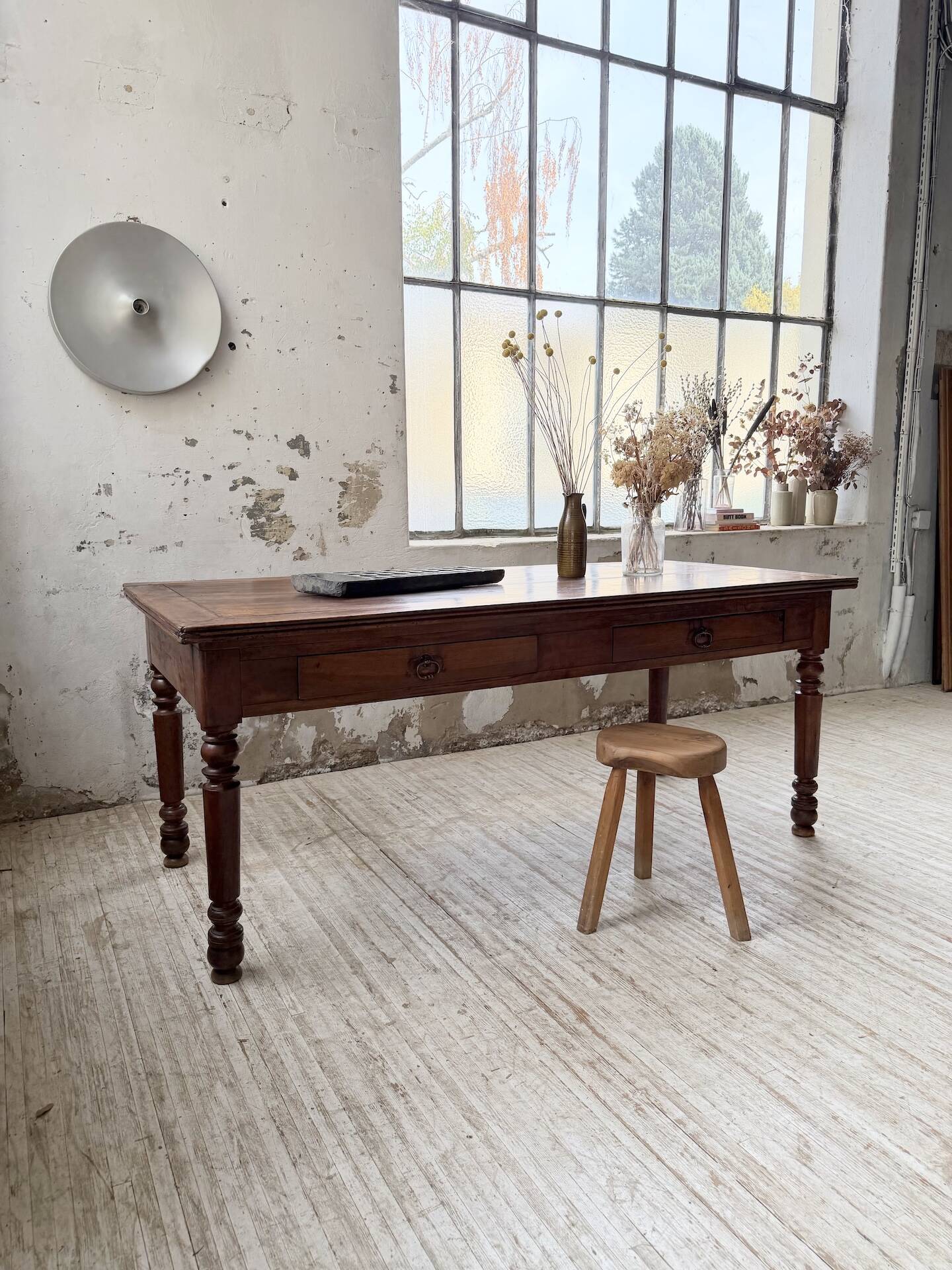 Table de ferme ou table de drapier noyer massif 1900