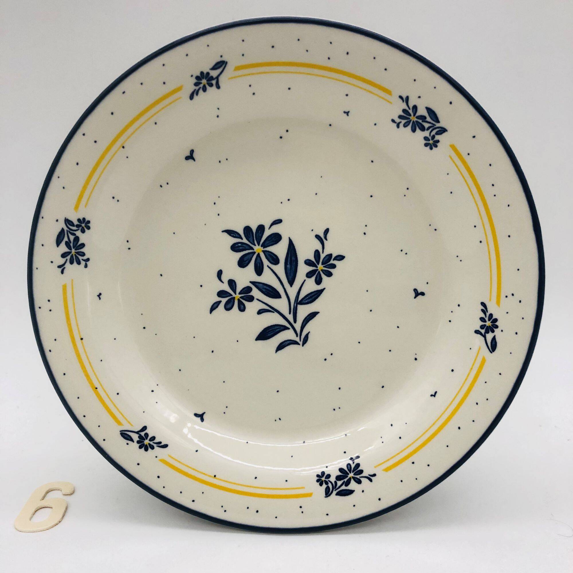 6 dessert plates, "Staffordshire" (England).