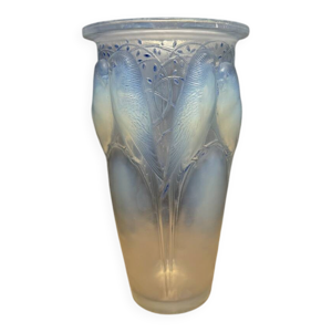 Un vase Ceylan en verre - opalescent
