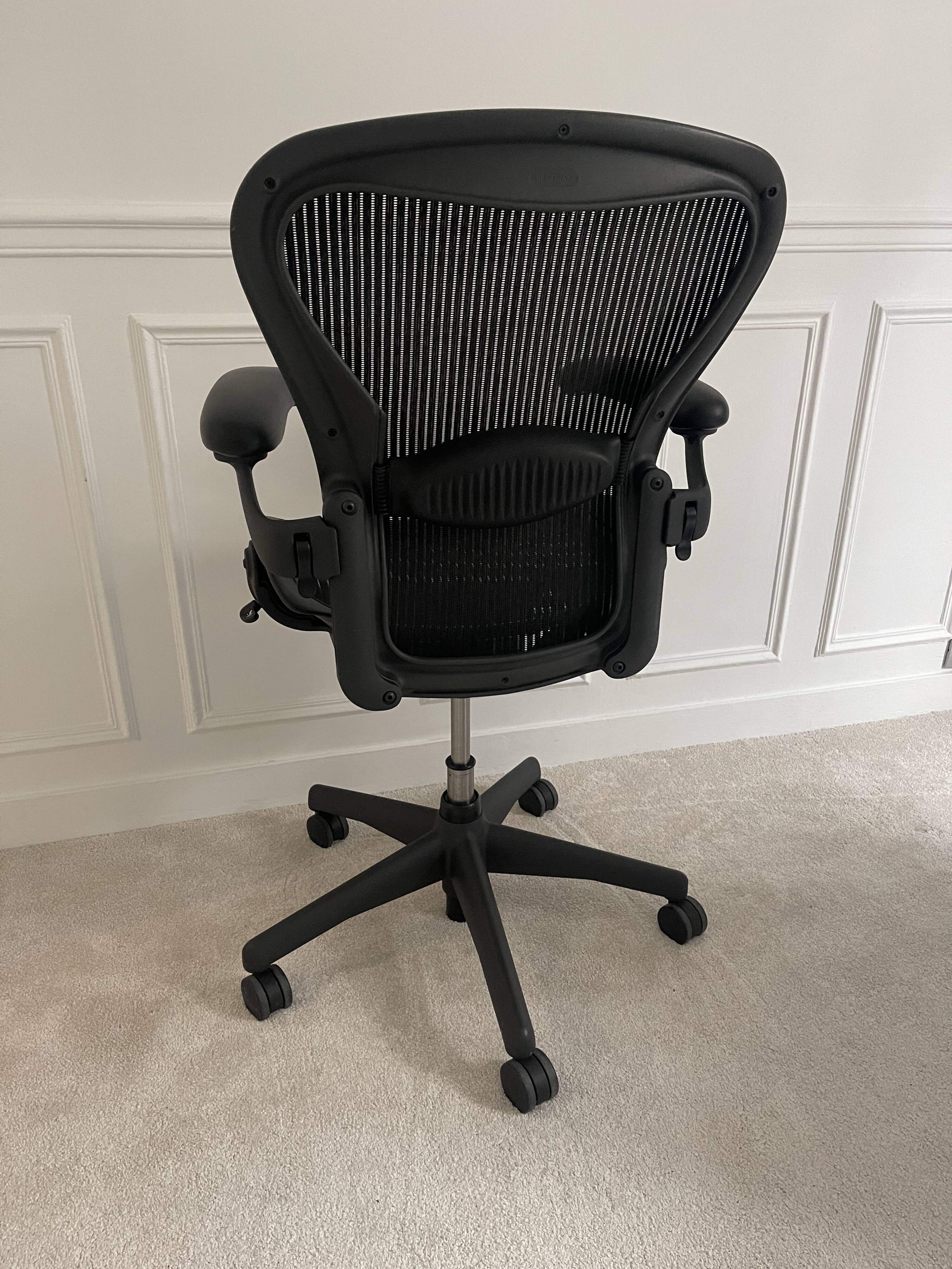 HERMAN MILLER Aeron Office Chair