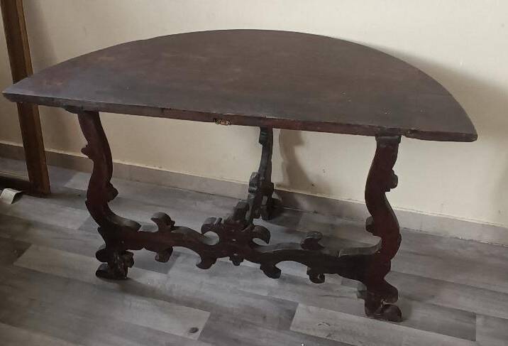 Console en châtaignier, Toscane XVIIe siècle
