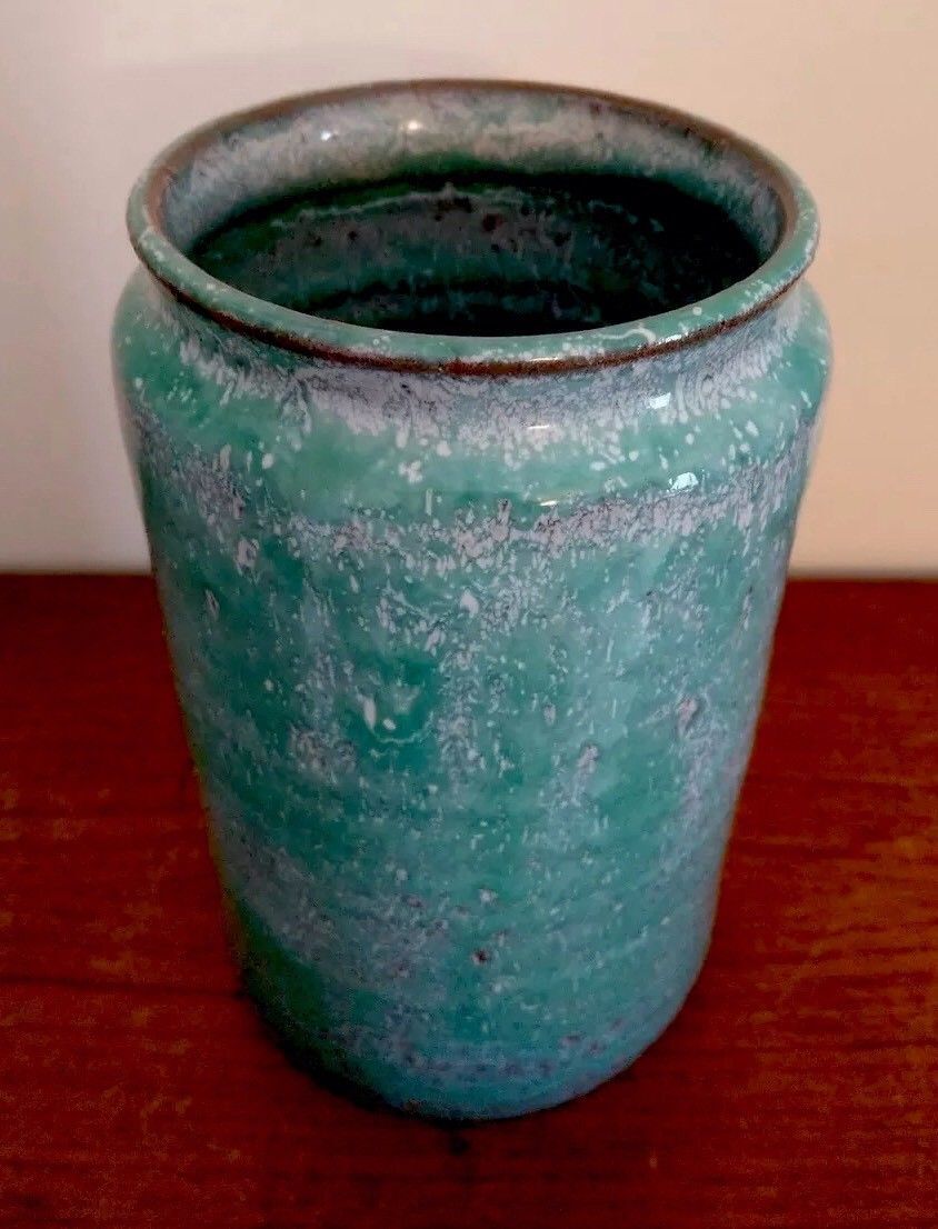 Pot vase earthenware pottery of the black valley Verneuil
