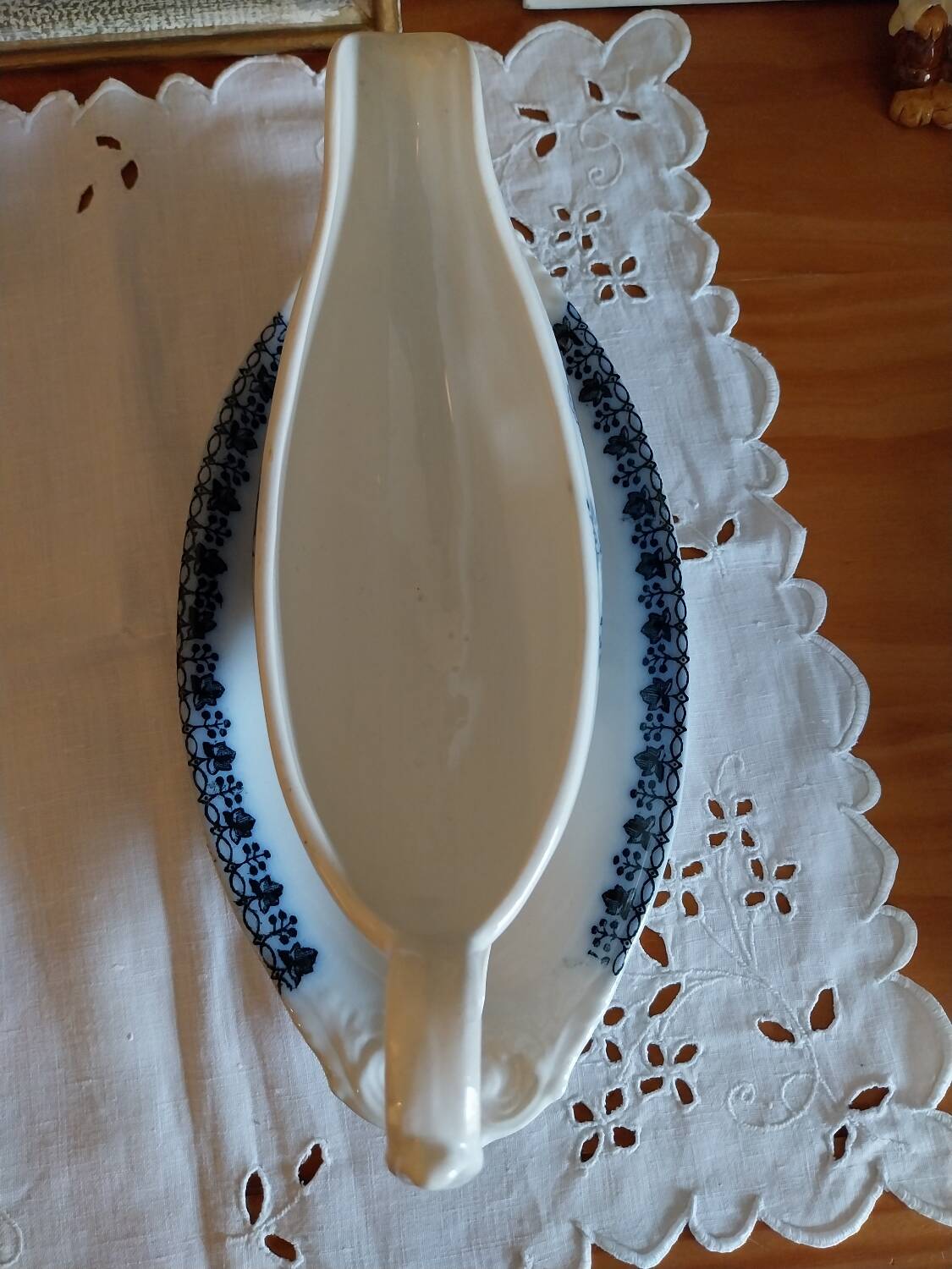 Iron earth gravy boat, Onnaing Nord Moisson model