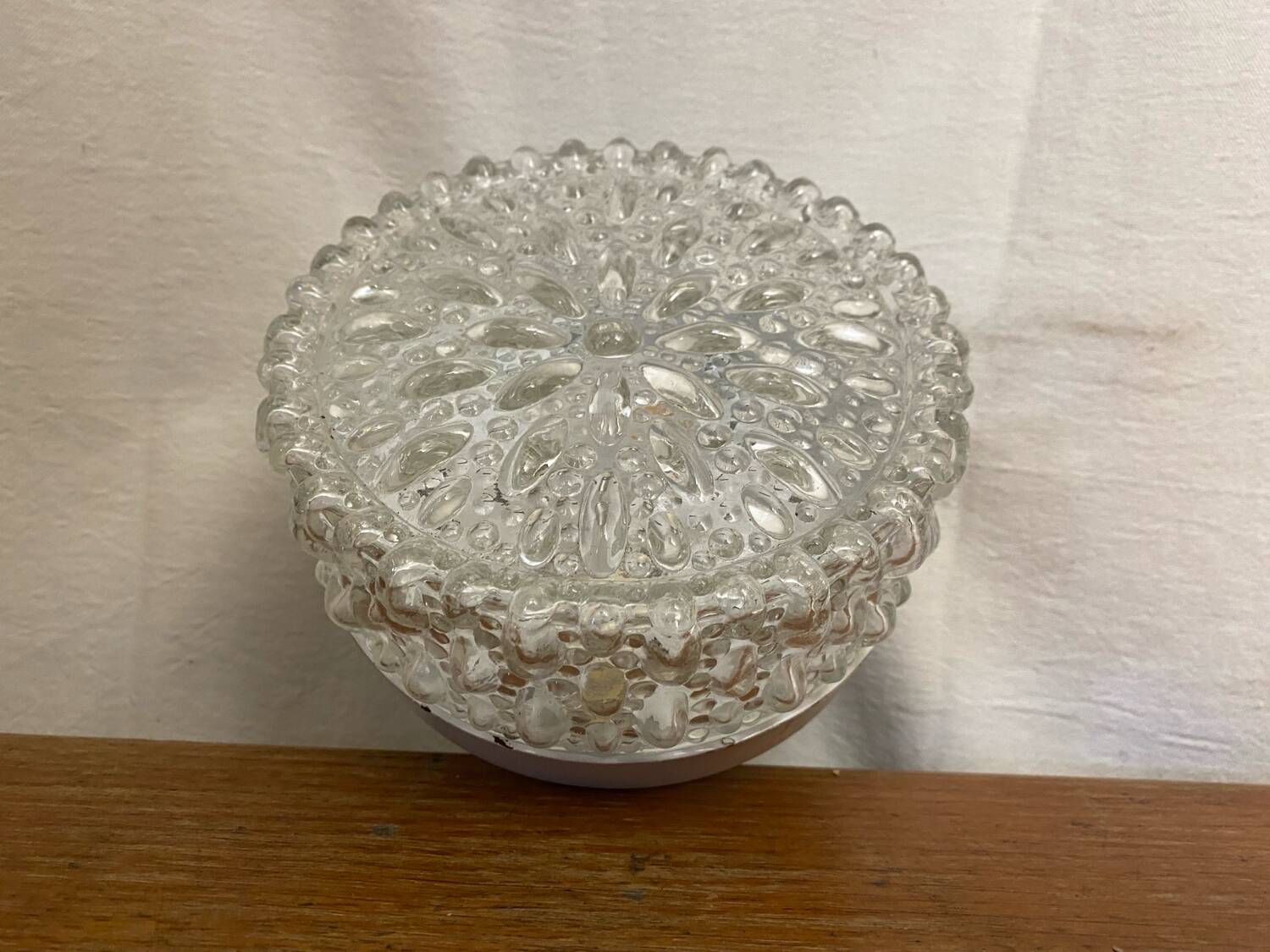 Vintage Molded Glass Wall Light + White Metal Bracket
