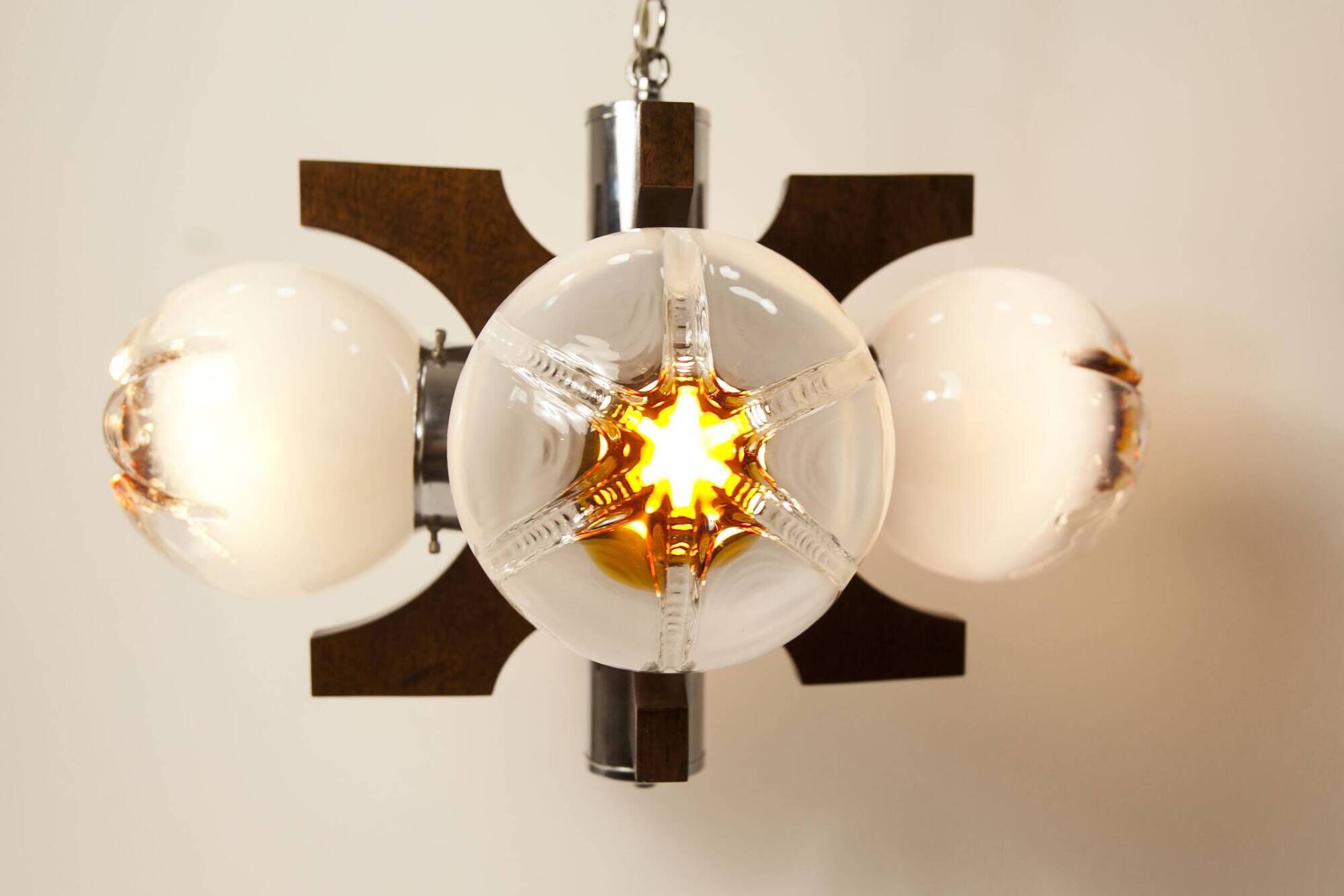Lustre mazzega Murano 4 boules et teck 1960