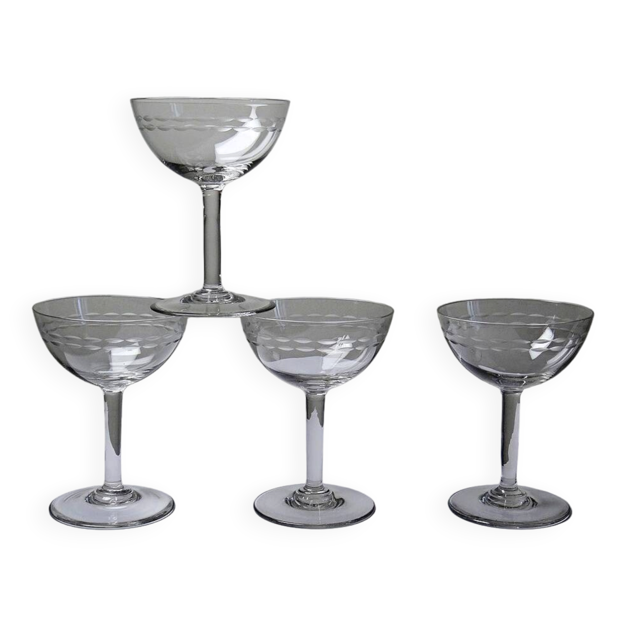 4 large engraved champagne glasses, Art Deco style from 1925-1940.