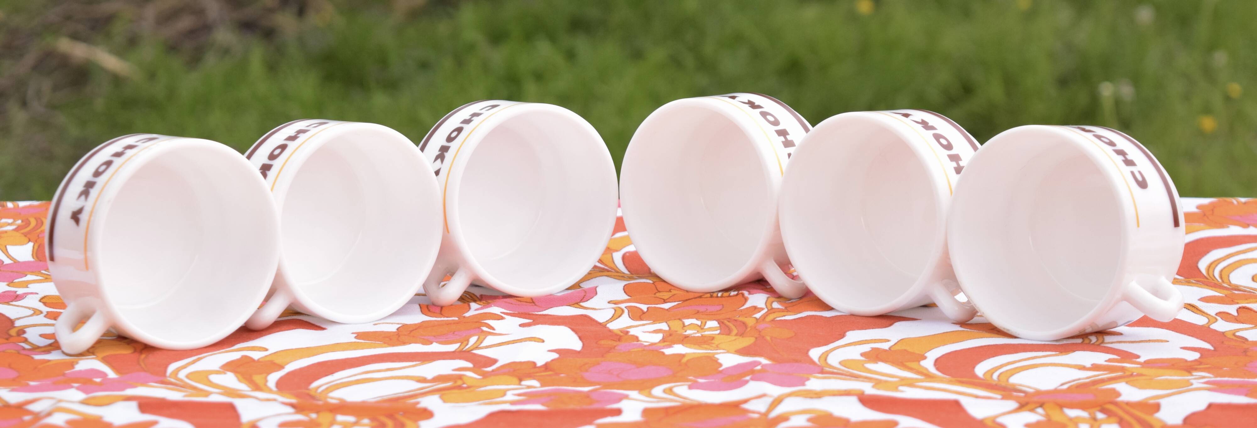 Choky - set of six advertising chocolate cups - bistro cups - arcopal - 1980