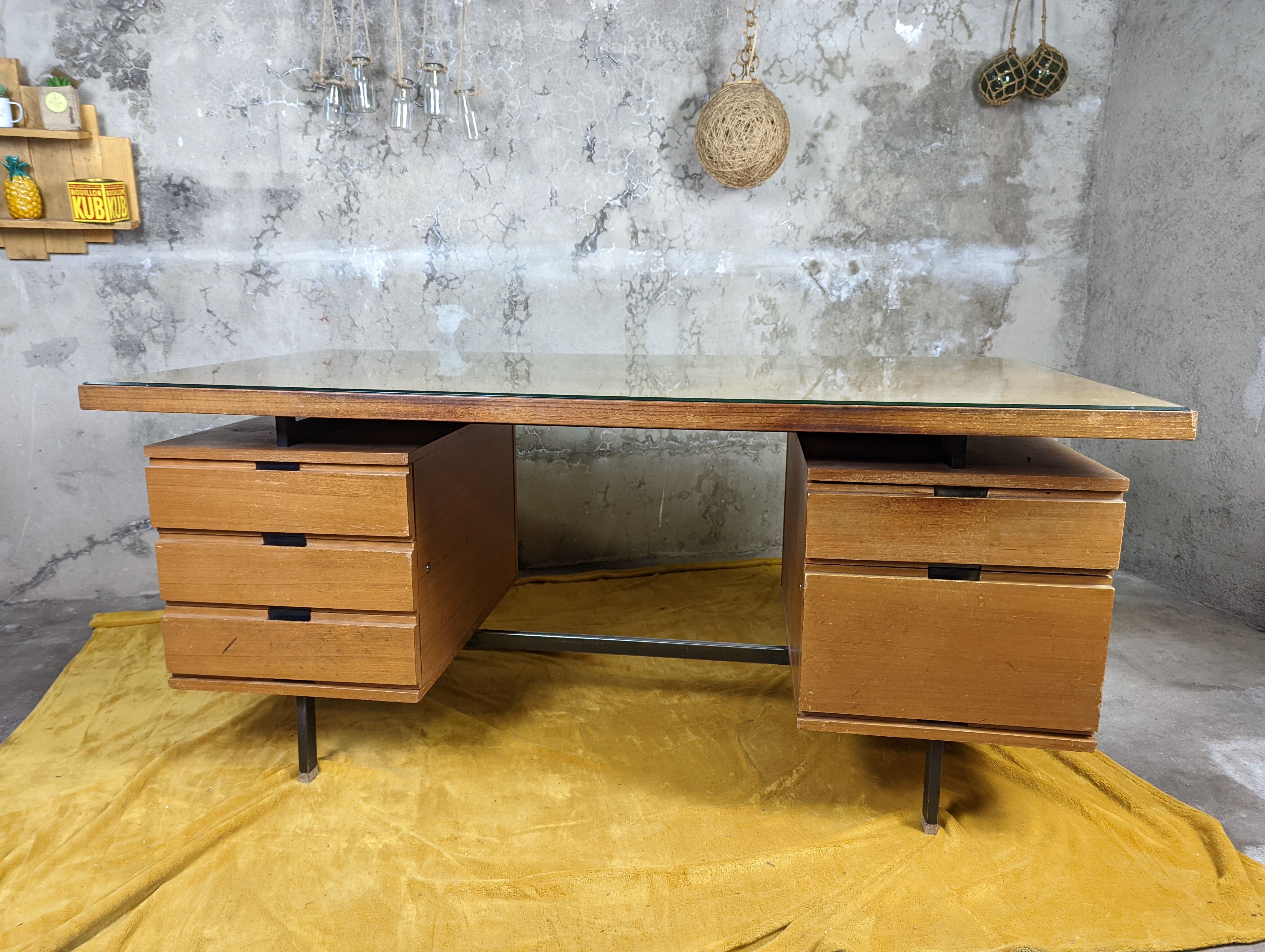 Minvielle desk in mahogany pierre guariche