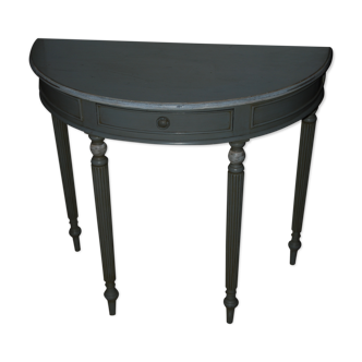 Half moon console