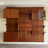 Scandinavian shelf by Poul Cadovius