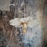 16-petal flower lamp in rattan and white linen