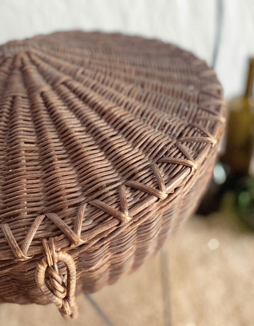 Tripod rattan basket