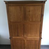 Louis Philippe display cabinet in cherry wood