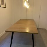 Extendable mango wood and metal dining table for 6-8 people