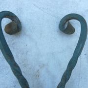 2 wall coat rack in wrought iron with 4 hooks