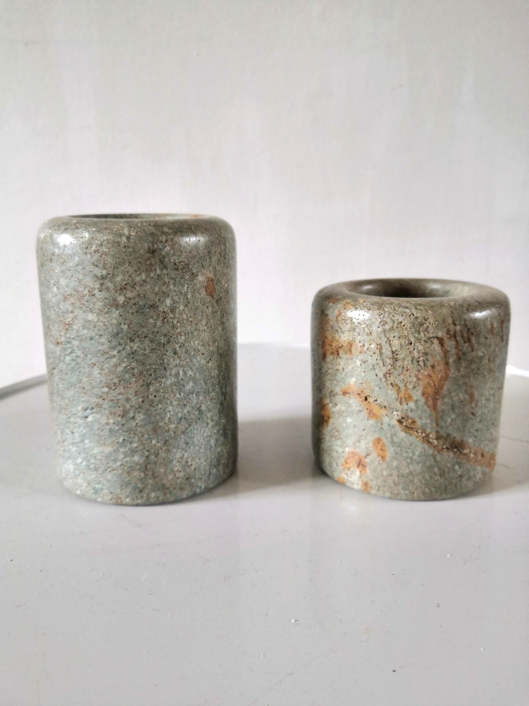 Atelier Olima, 2 stone candle holders from Gabon design 60s - 70s