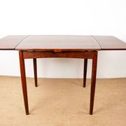 Table Danoise extensible et réversible, jeux/repas palissandre P.Hundevad.