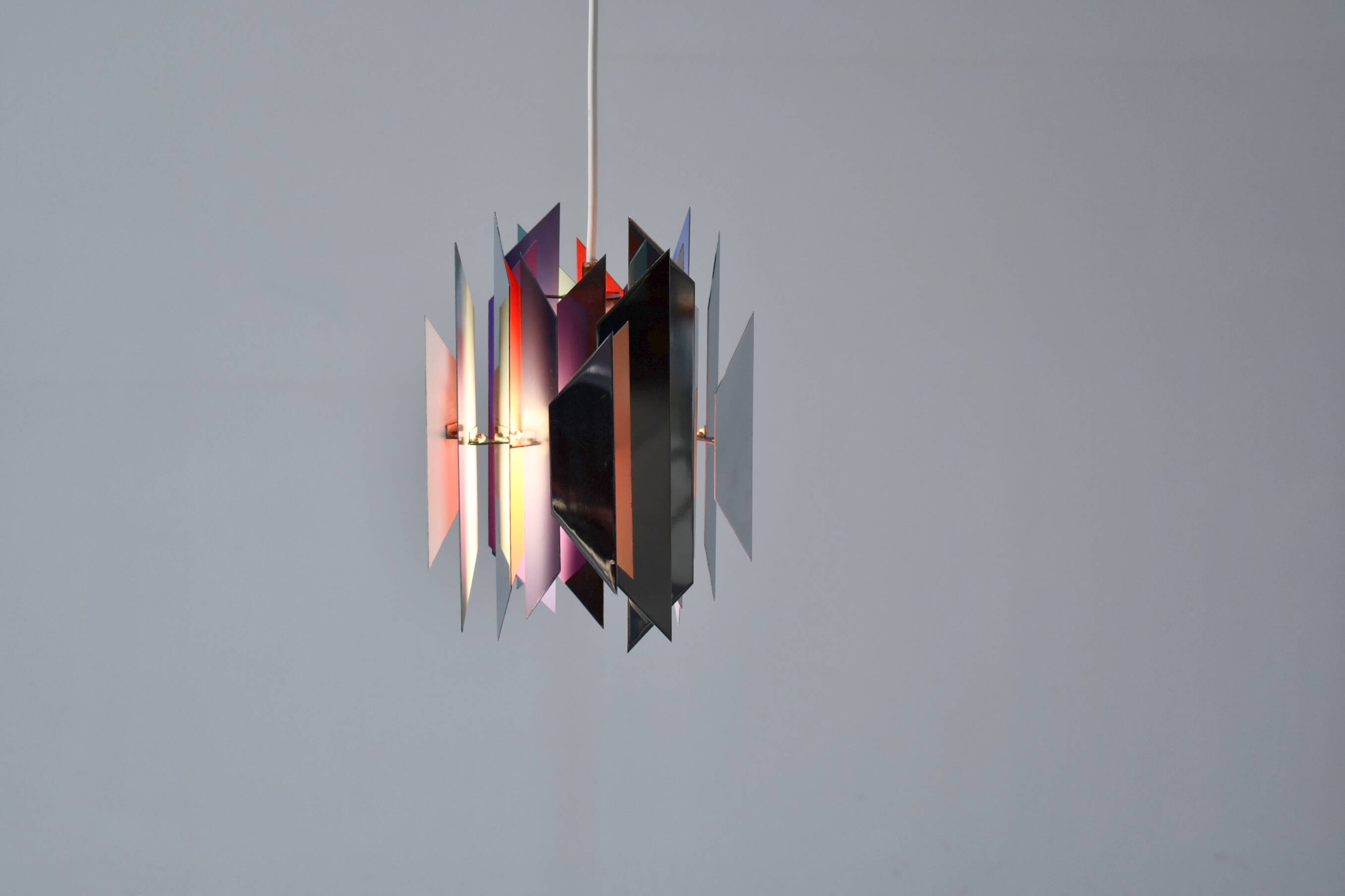 Tivoli Divan-2 Pendant. Simon Henningsen for Lyfa, 1962. (brs)