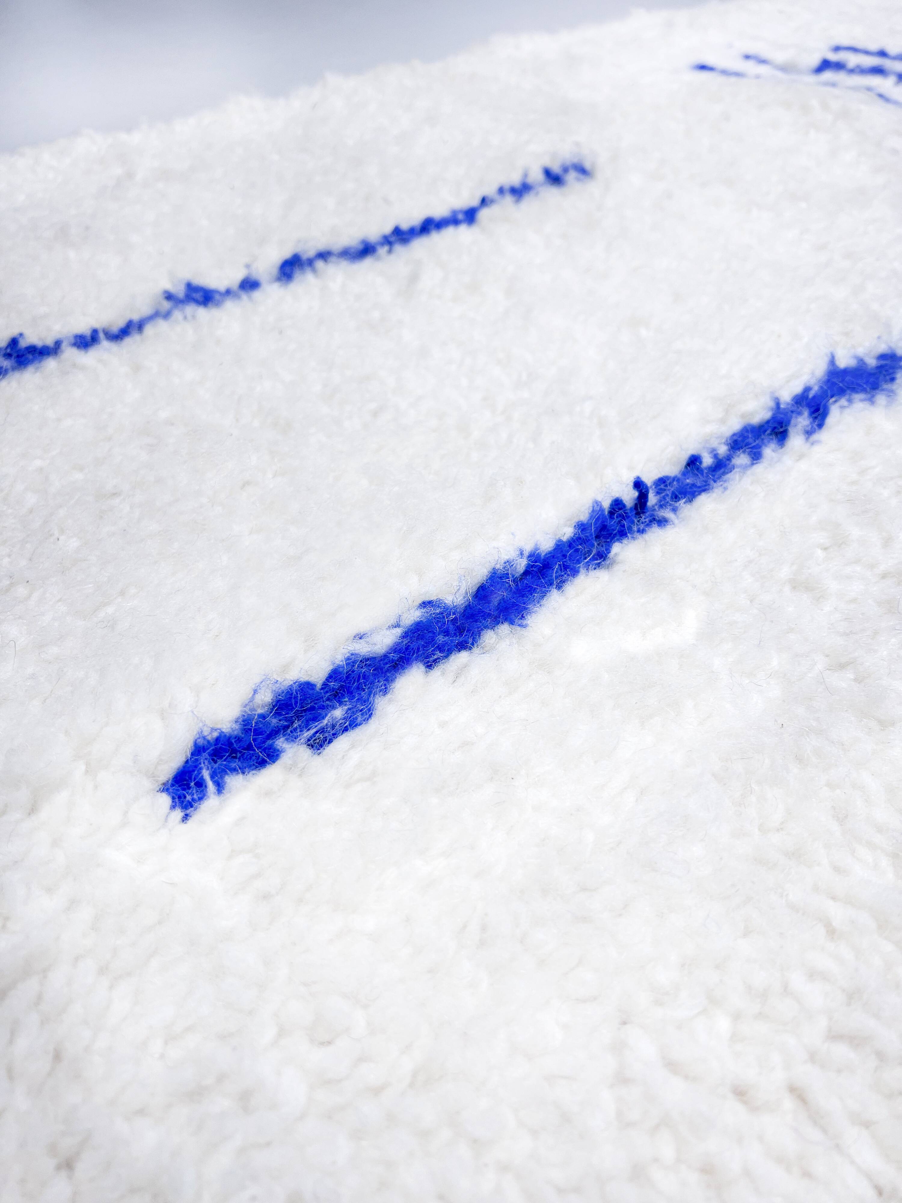 Authentic Beni Ouarain Berber rug with Majorelle blue patterns