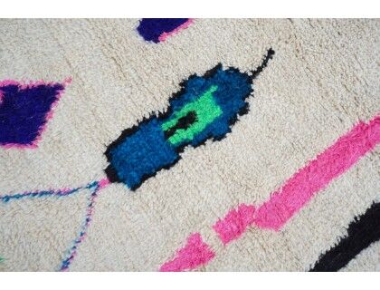 Colorful Berber carpet 207 x 128cm
