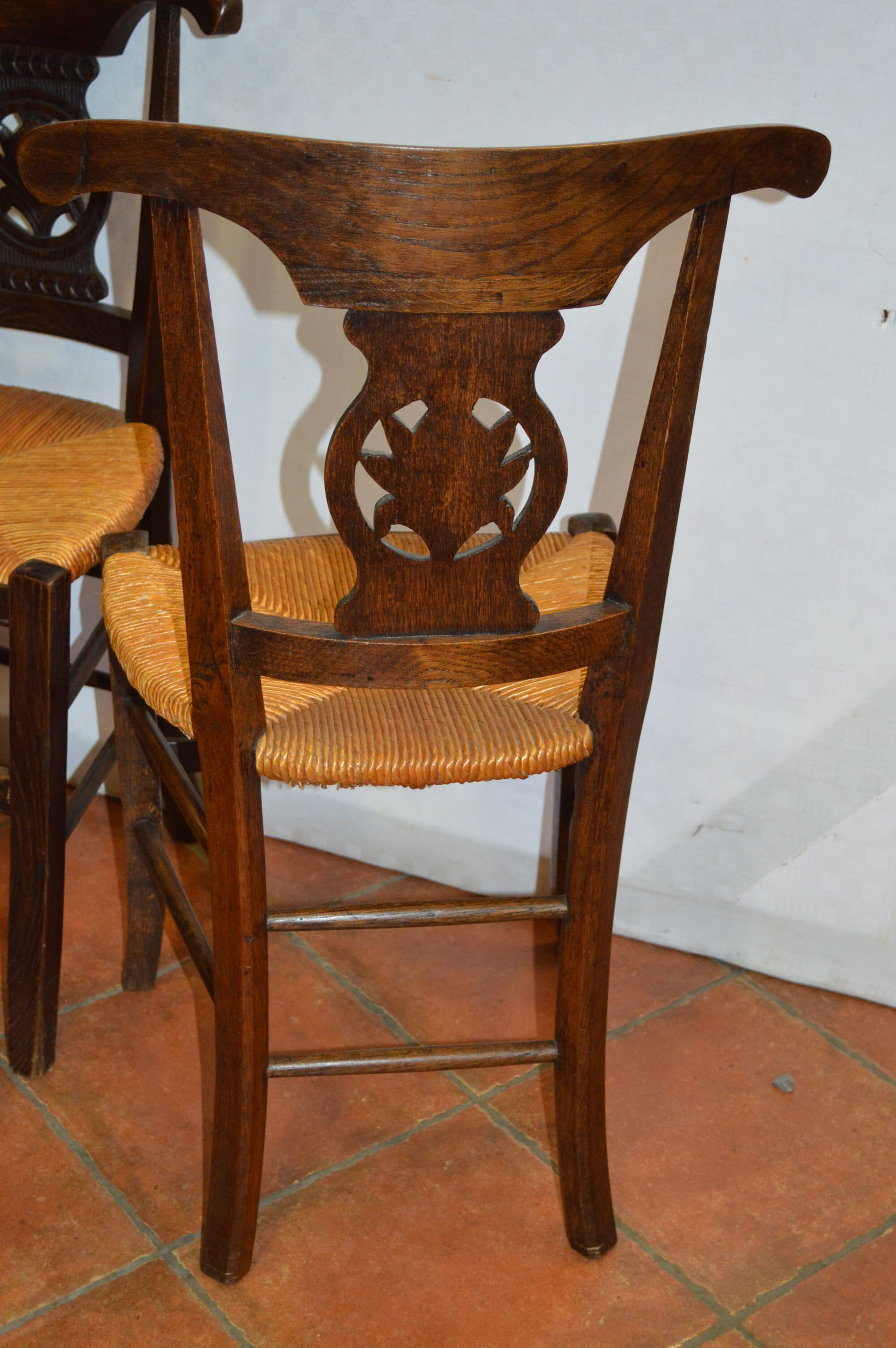 Suite of 4 chairs rustic oak