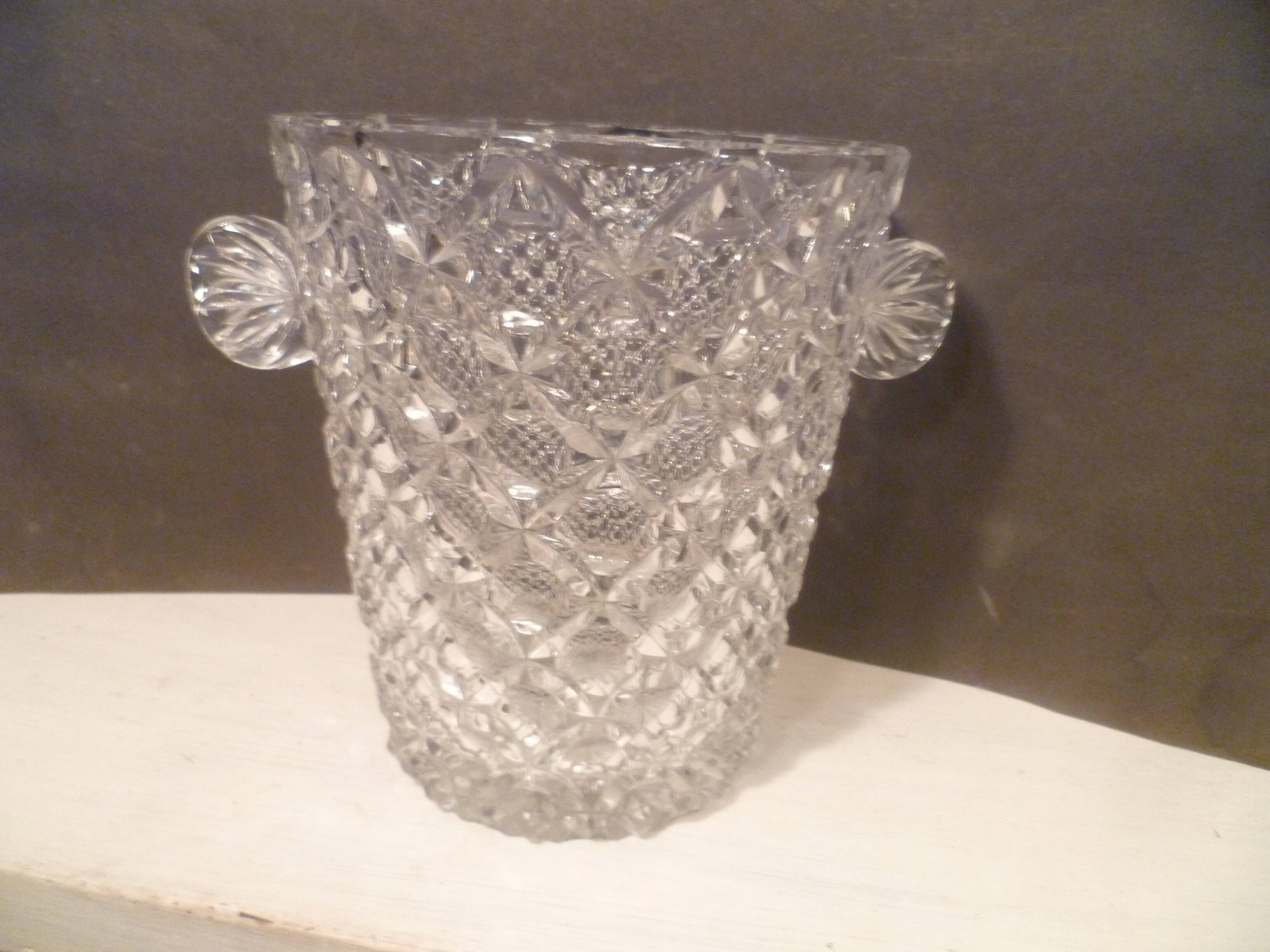 Fan-sized crystal champagne bucket