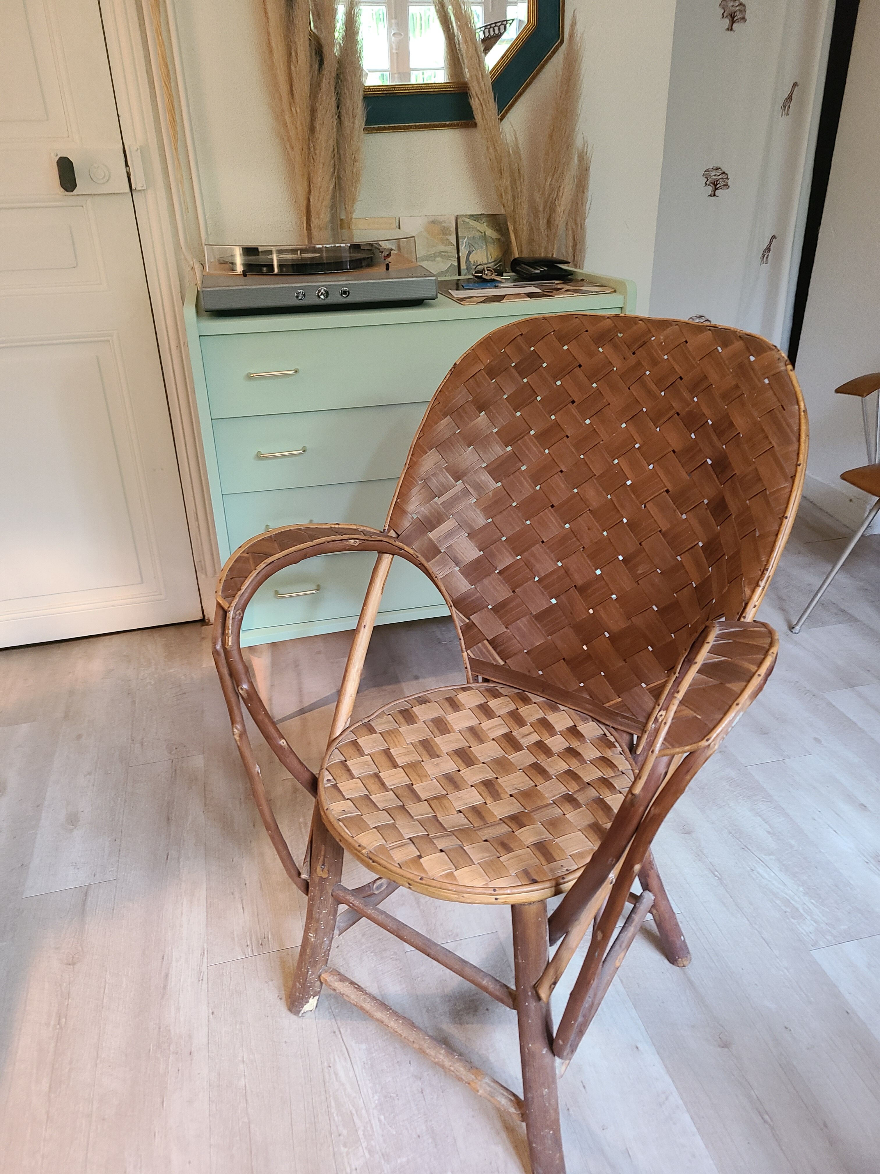 Fauteuil en chataigner tressé