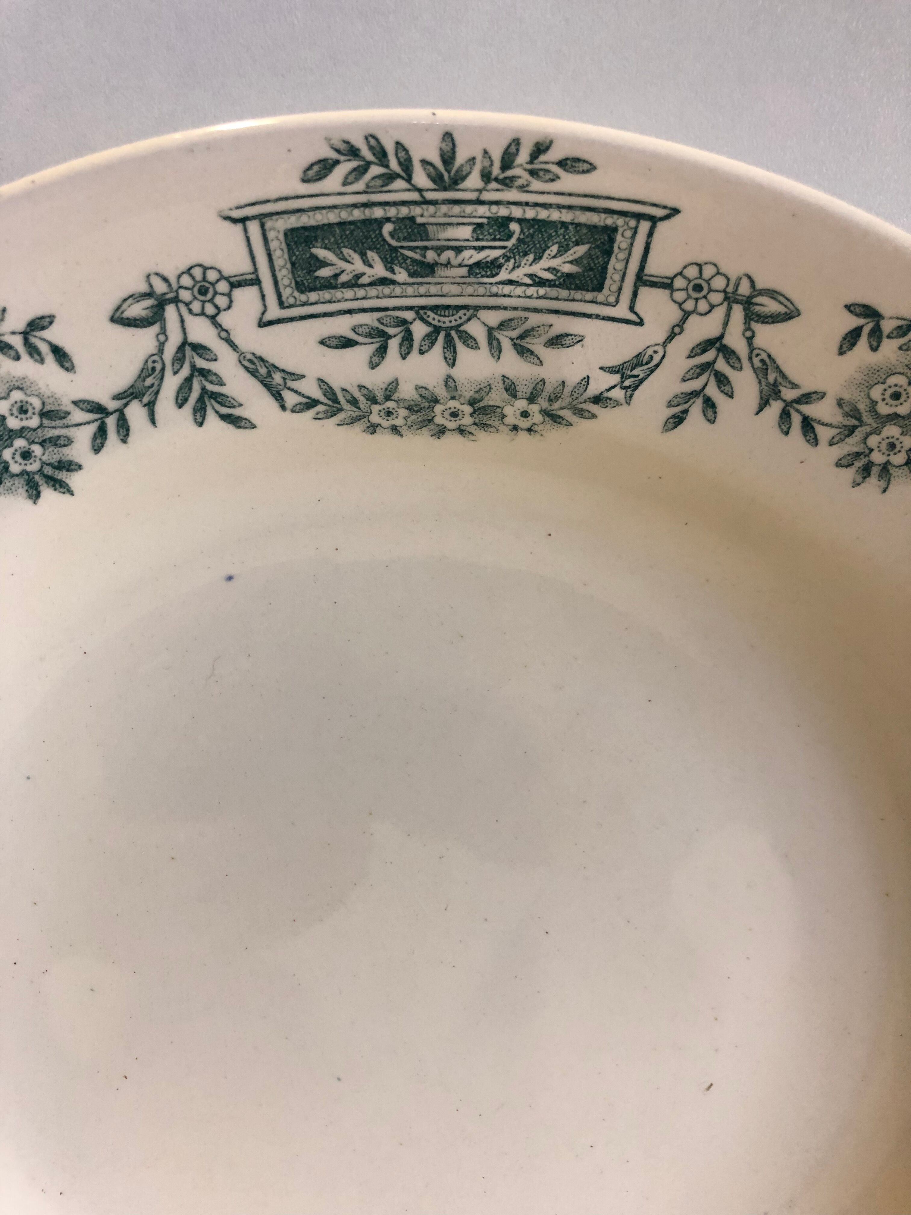 11 hollow plates Longchamps Lutece