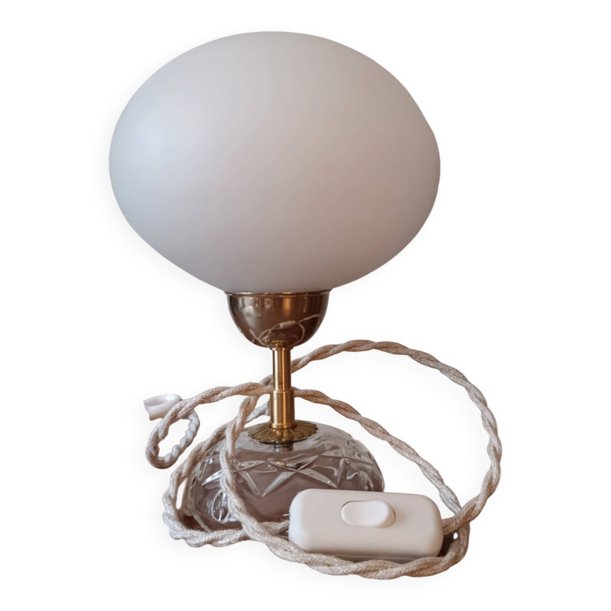 Upcycled white opaline lamp | romantic - retro chic