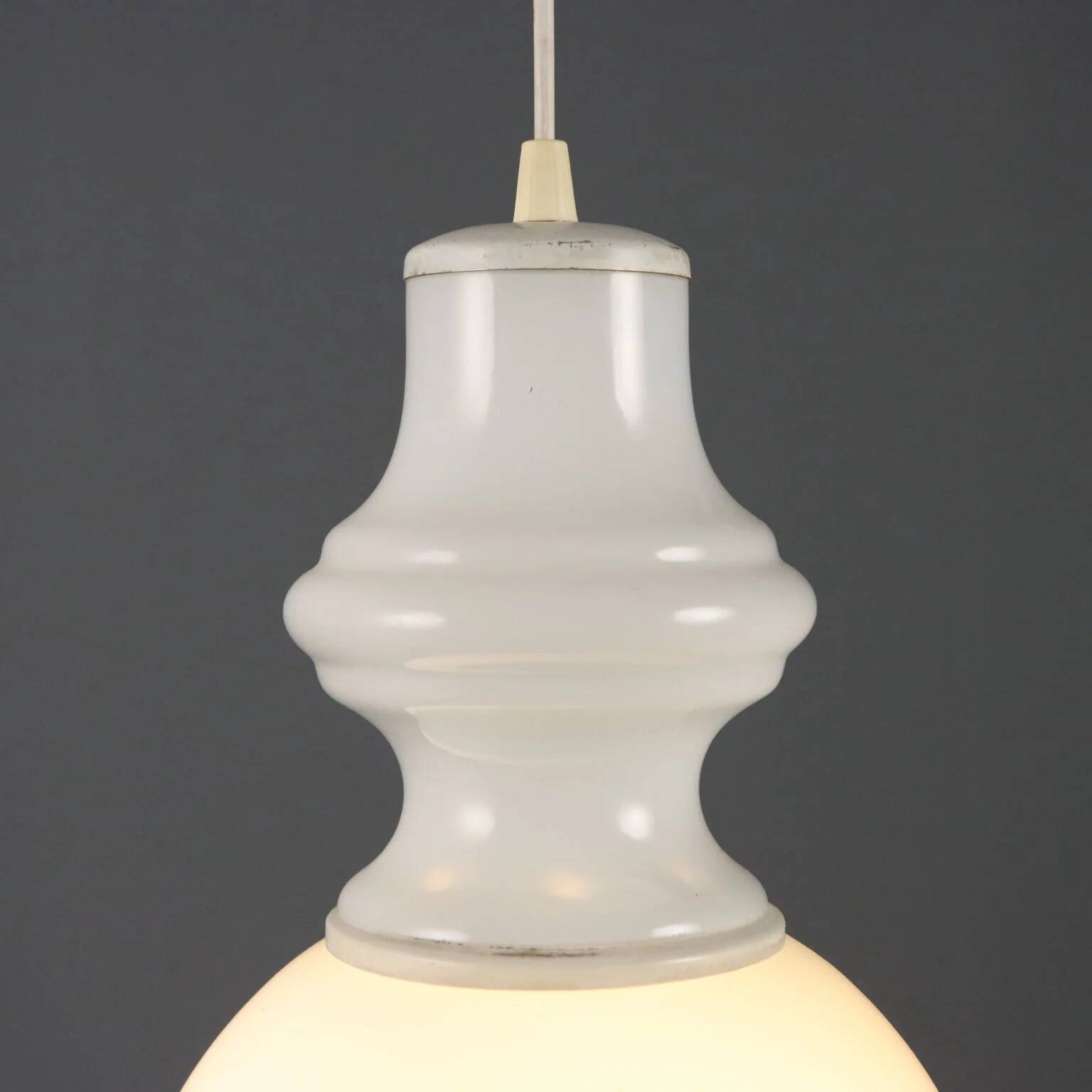 Lustre vintage des années 1960 en verre blanc