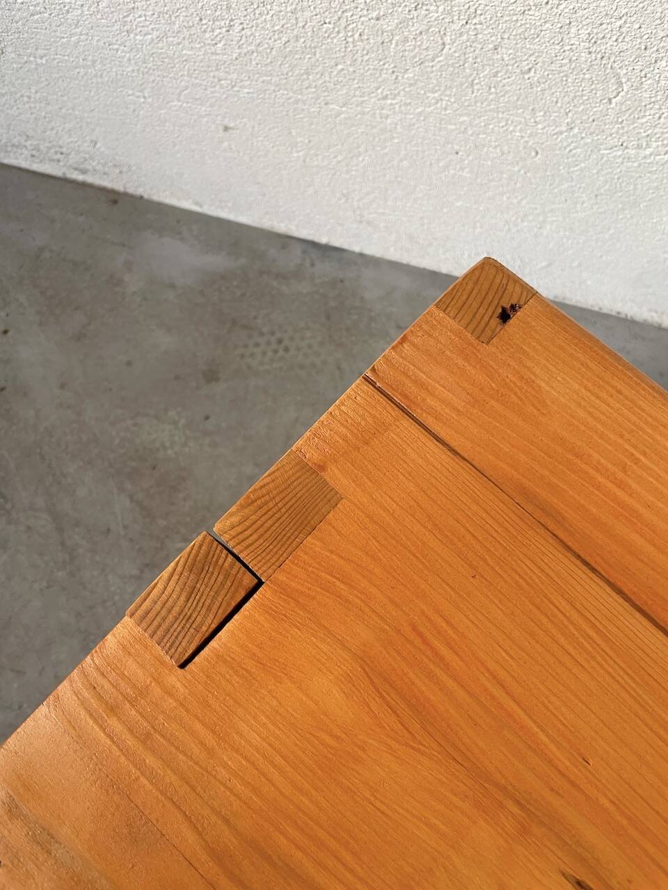 Maison Regain pine coffee table