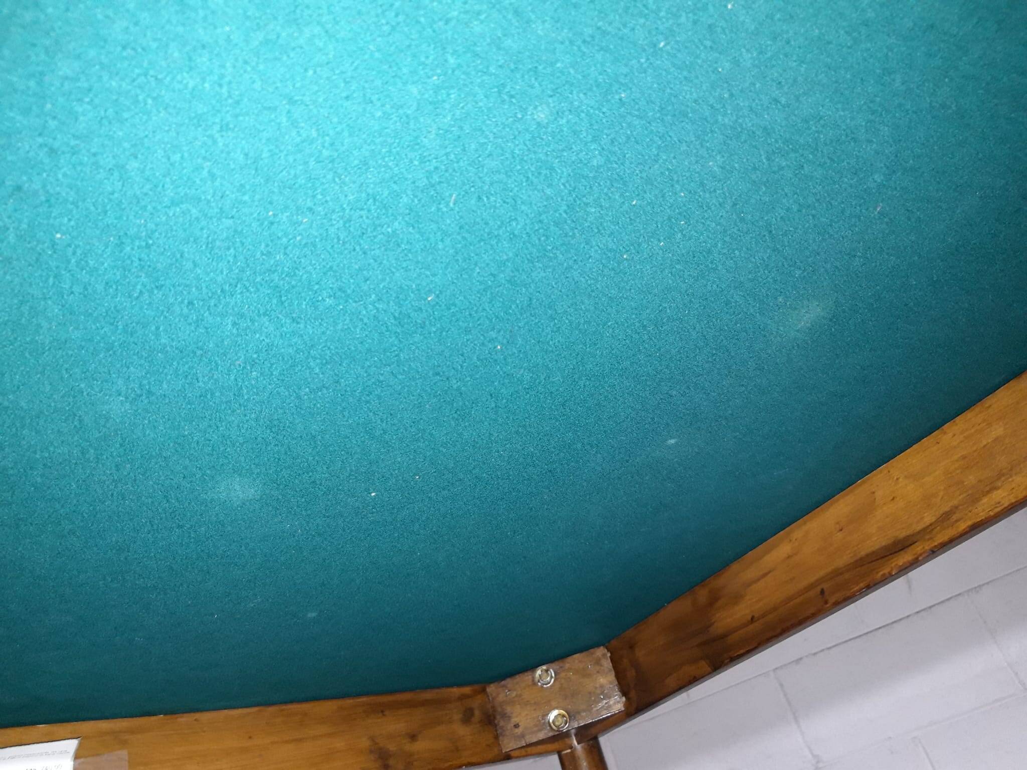 1960s round table - Convertible into a game table
