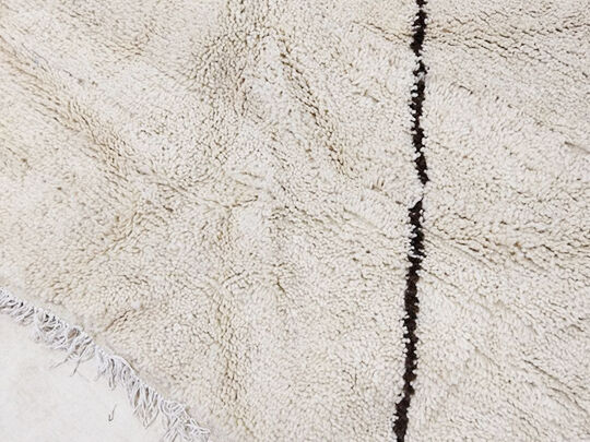 Moroccan berbere carpet 305x280cm