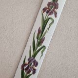 Door plate in enamelled sheet metal