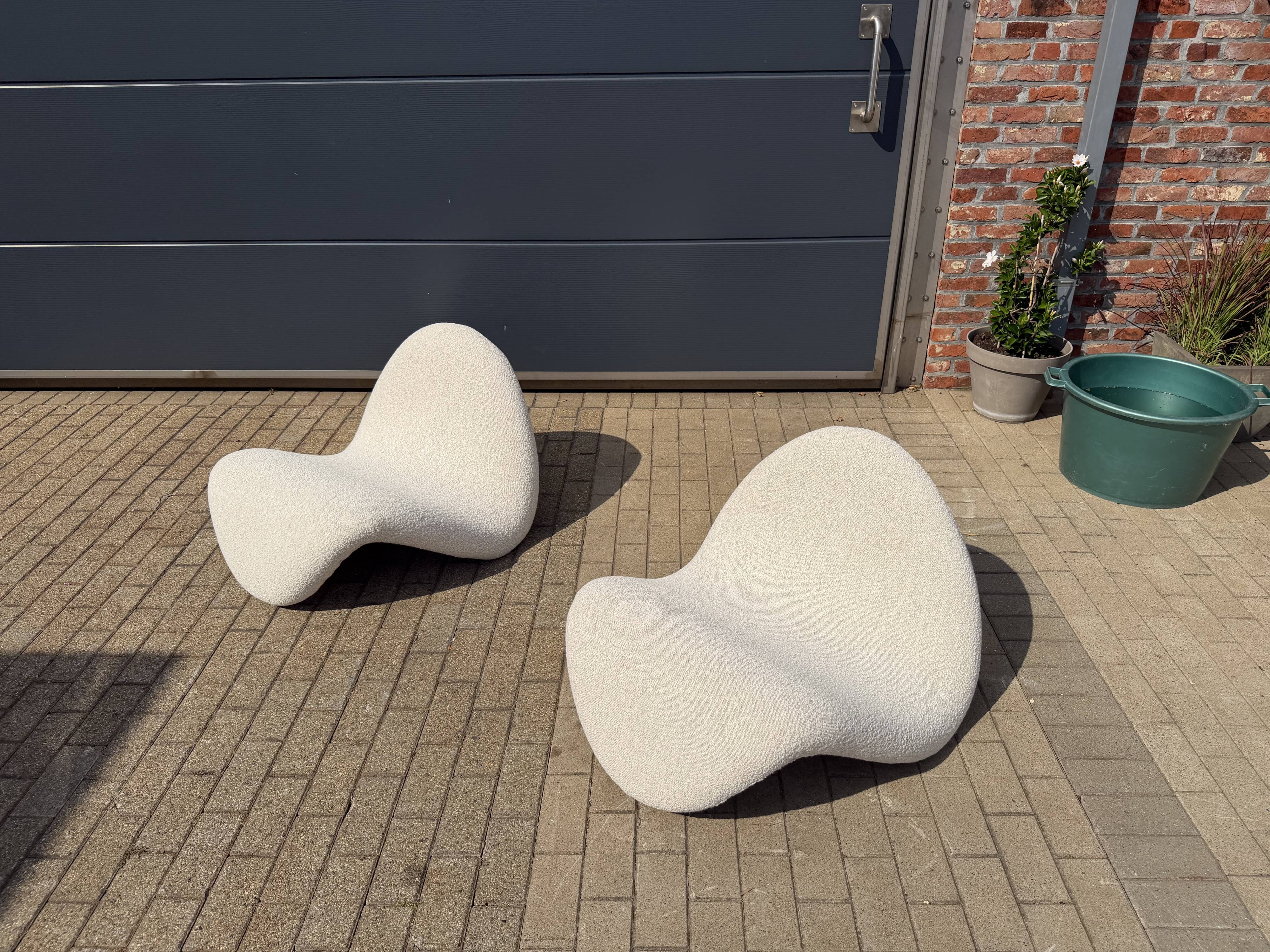 Artifort tongue f577 pierre paulin en beige bouclé in new condition!!