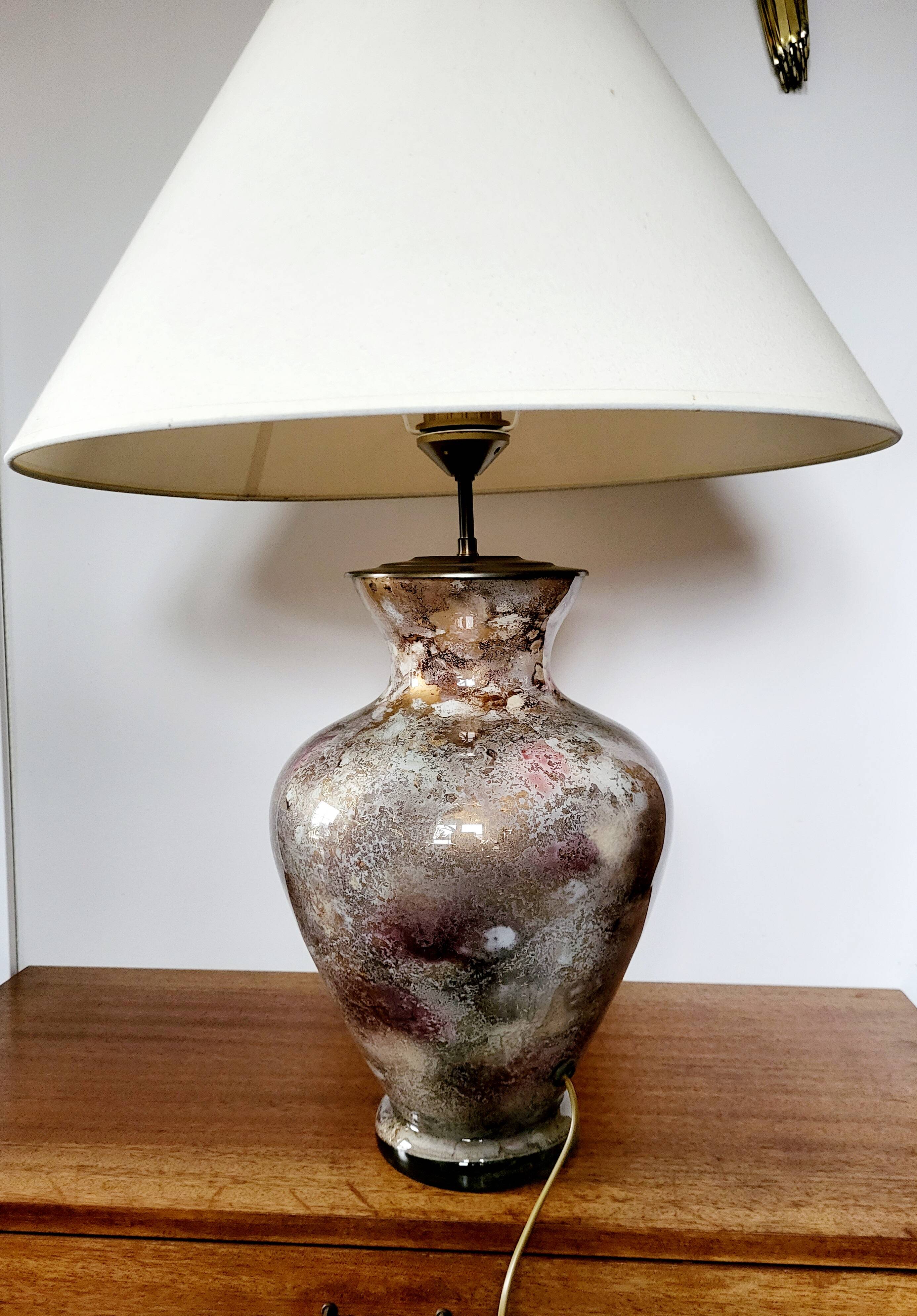 Grote gepatineerde glassen tafellamp van Laque Line jaren 1970