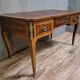 Bureau de centre style Louis XV en marqueterie