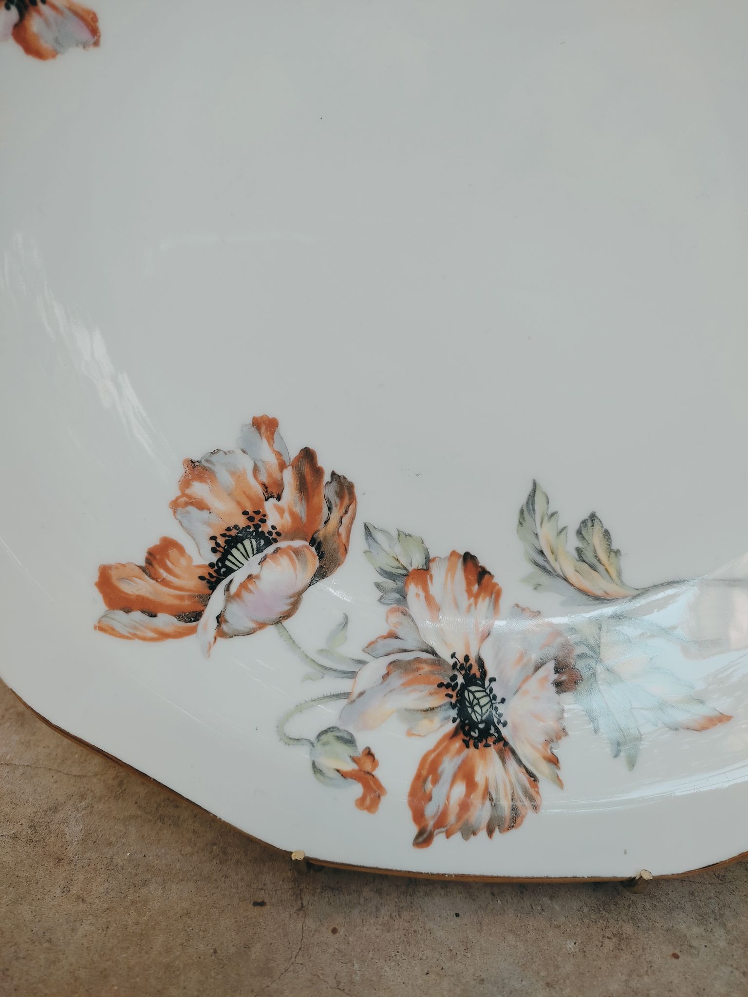 Art Deco hollow dish in porcelain