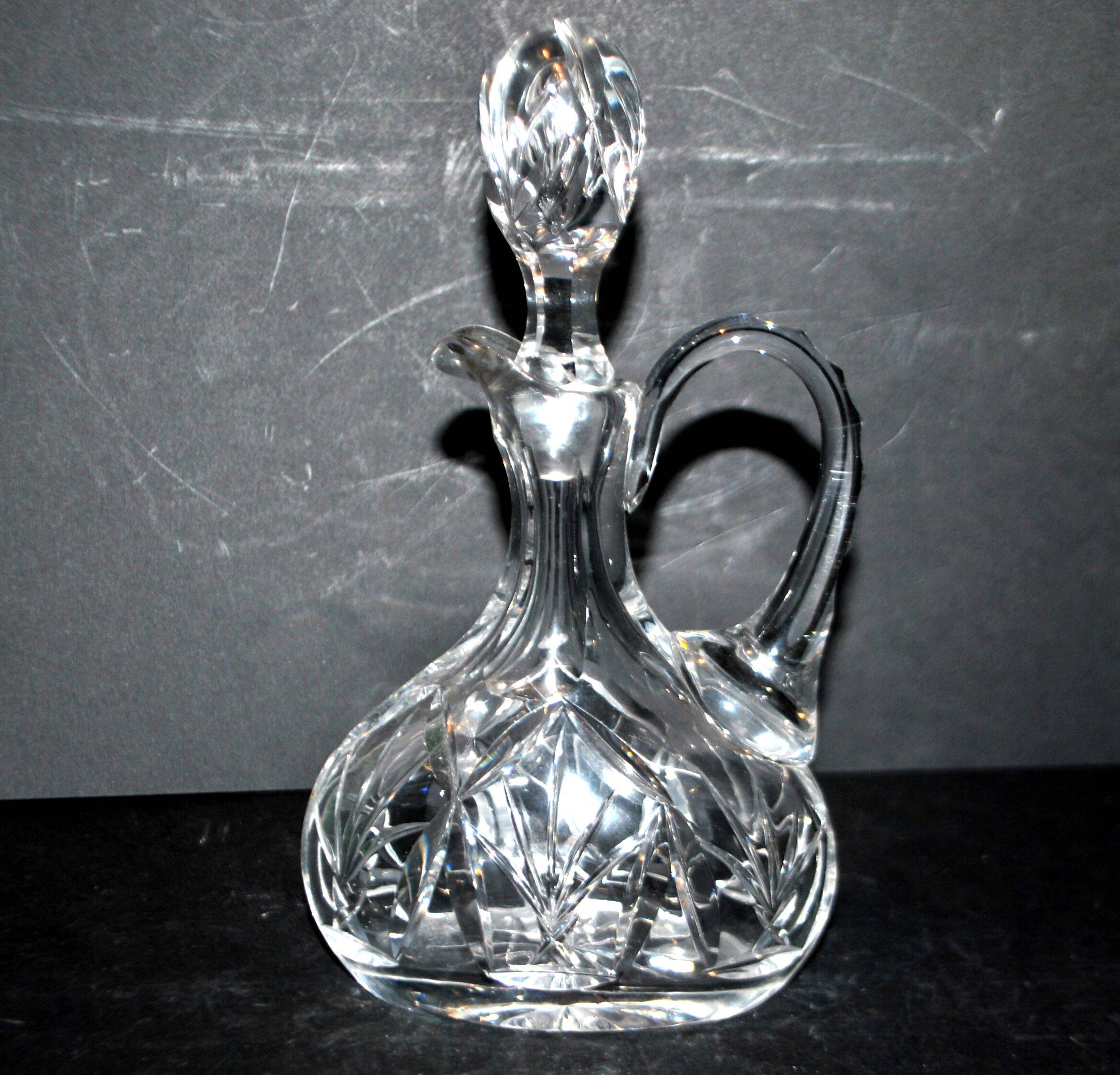 Carafe cannette aiguière liqueur / huile en cristal de Bohème taillé H18cm