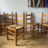 Chaises en pin et paille