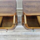 Pair of Art Decò bedside tables in walnut and thuja
